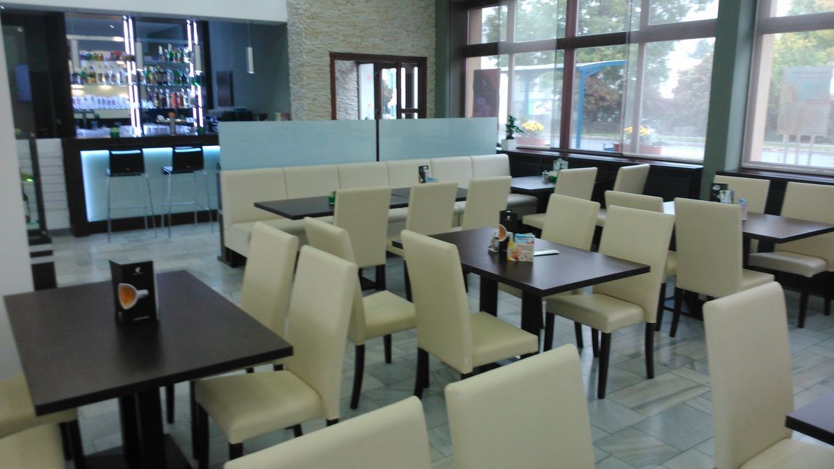 IP RESTAURANT
