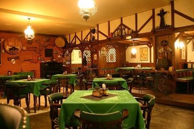 Irish Pub a Zahradní restauarce Černý kůň