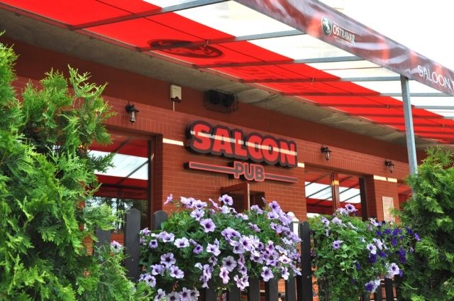 Saloon Pub