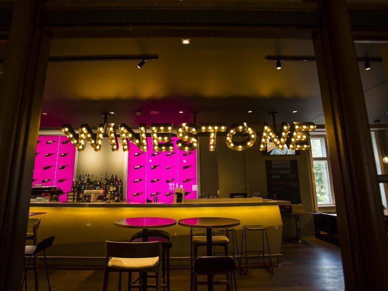 Winestone