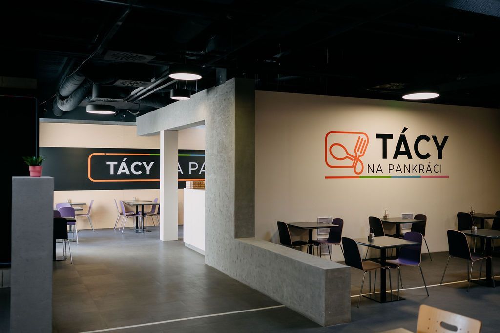 Tácy na Pankráci