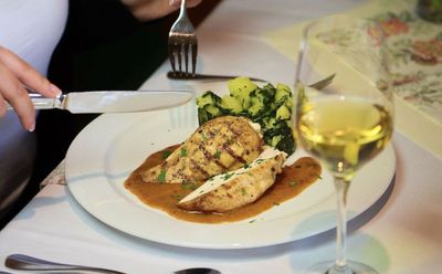 Dvůr Čertousy / restaurace