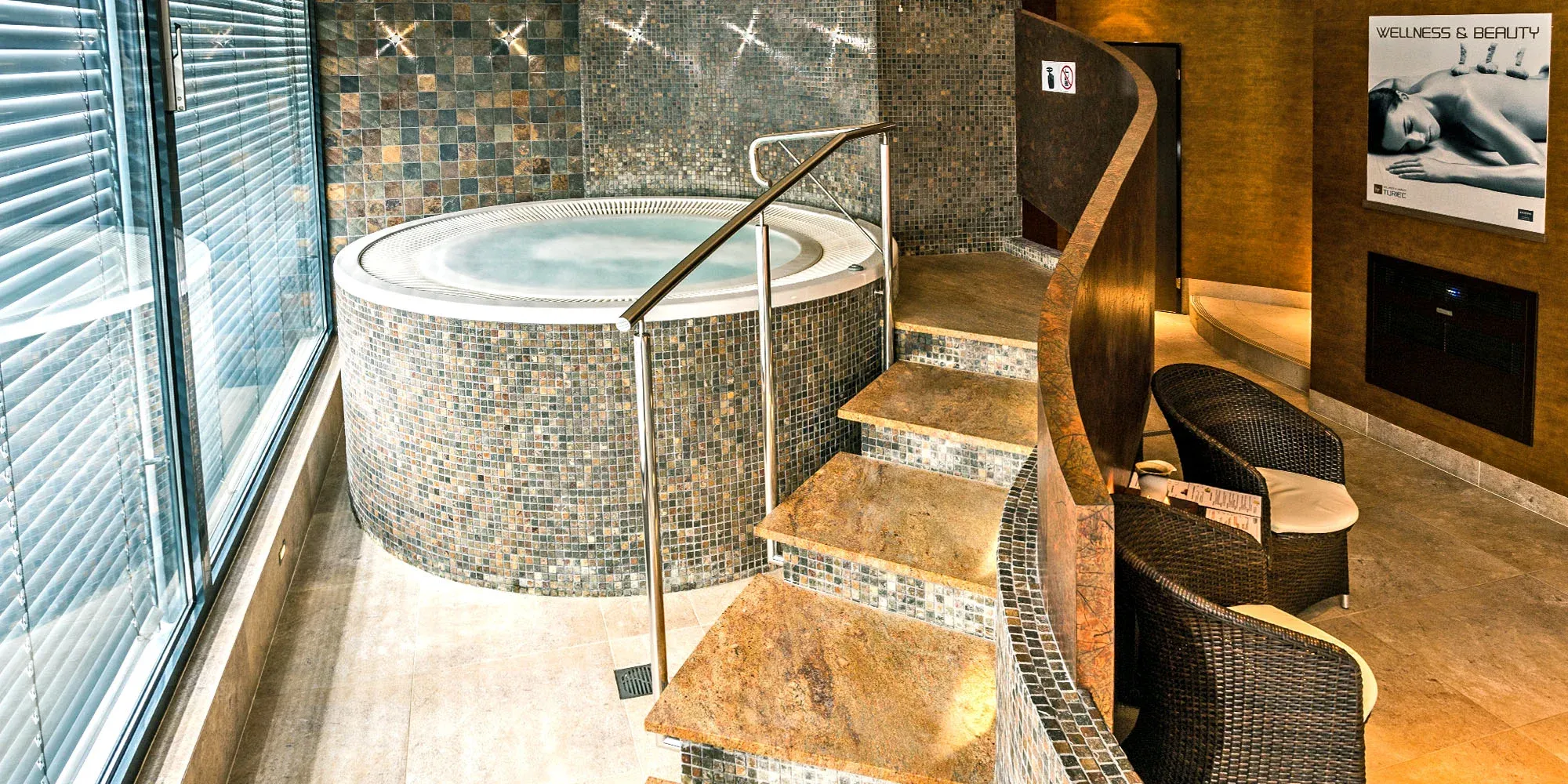 Hotel m