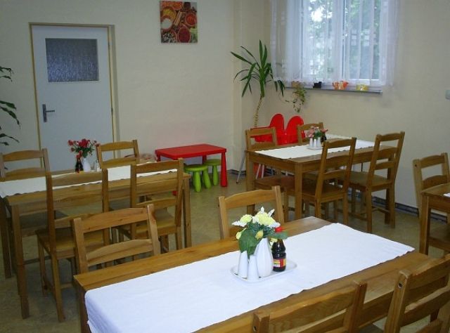 u Lázní