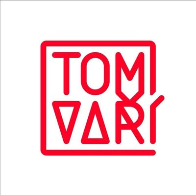 Tom vaří