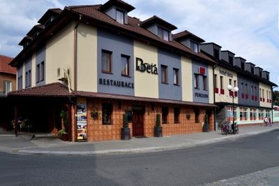Hotel, restaurace Beta