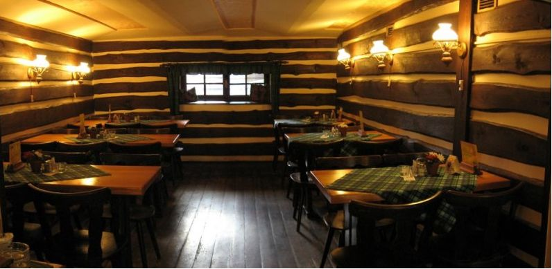 Country Saloon