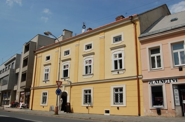 V Podzámčí