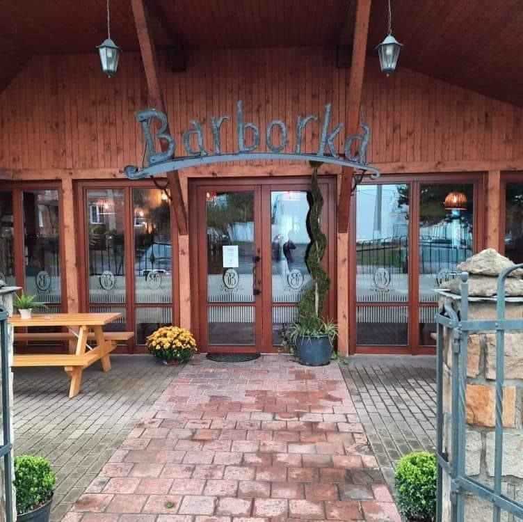 Restaurace na BARBORCE DRAHOTUŠE